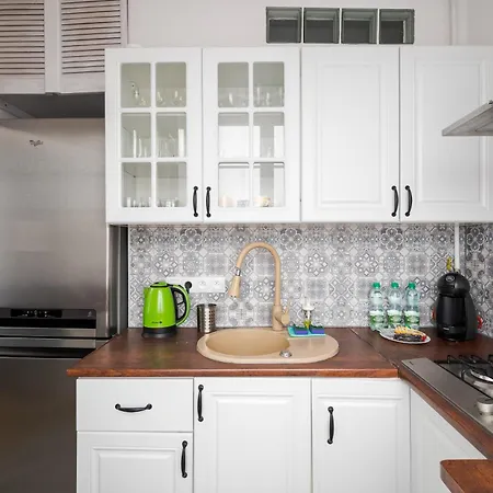 Apartment Royal Baths Charming By Bookinghost