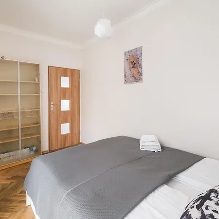 Royal Baths Charming By Bookinghost *